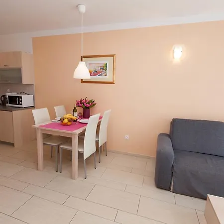 Apartment Ines *