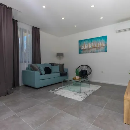 Apartment Ines